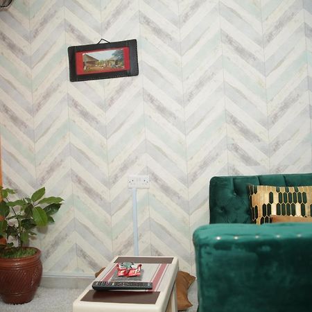 Little Nile Studio Homestays Nakuru City エクステリア 写真