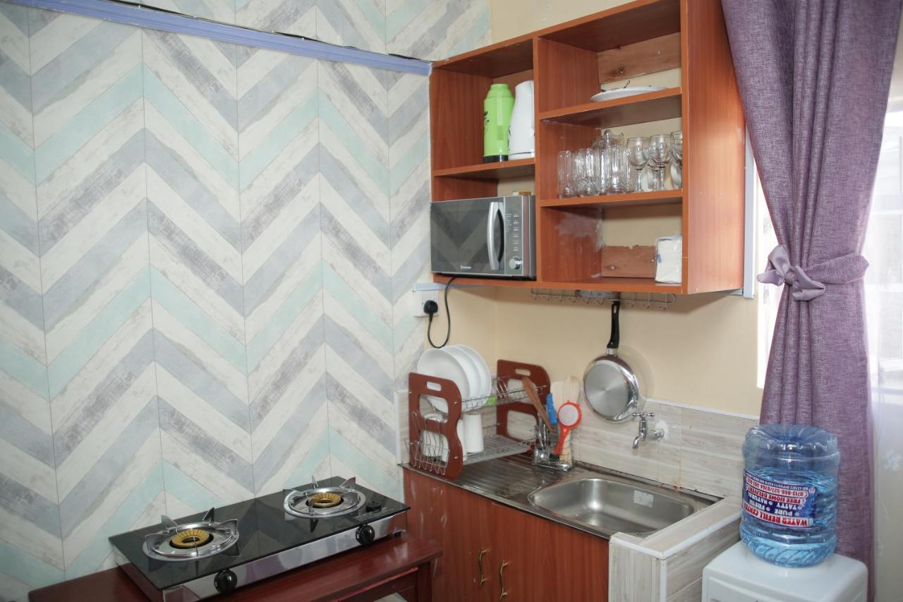 Little Nile Studio Homestays Nakuru City エクステリア 写真
