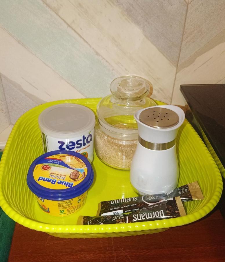 Little Nile Studio Homestays Nakuru City エクステリア 写真