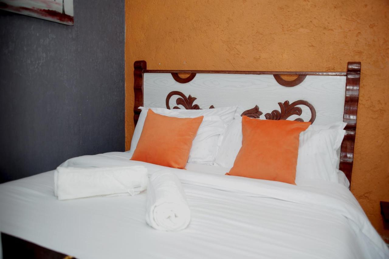 Little Nile Studio Homestays Nakuru City エクステリア 写真