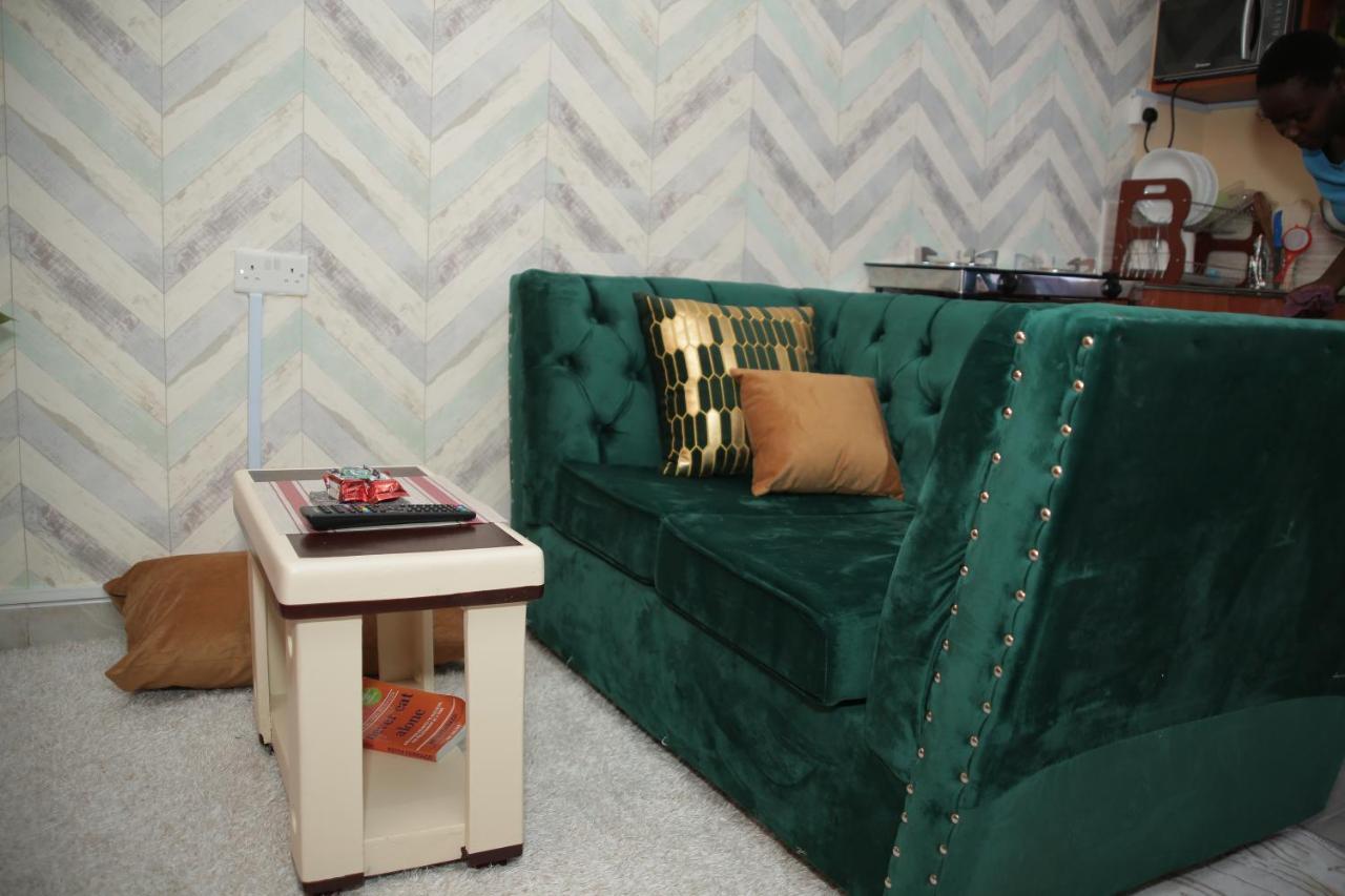 Little Nile Studio Homestays Nakuru City エクステリア 写真